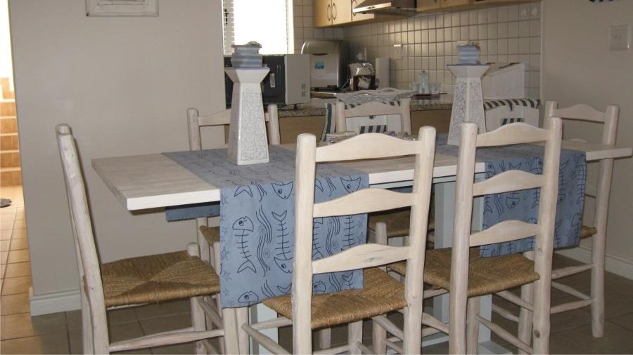 Dinig table with Myconos chairs