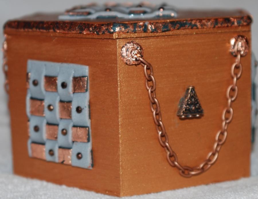 Copper trinket box