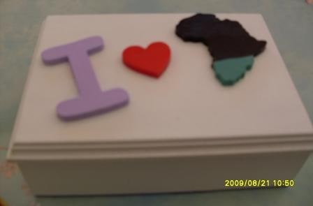 Trinket or ring box. Fully lined inside and underneath. Price R45