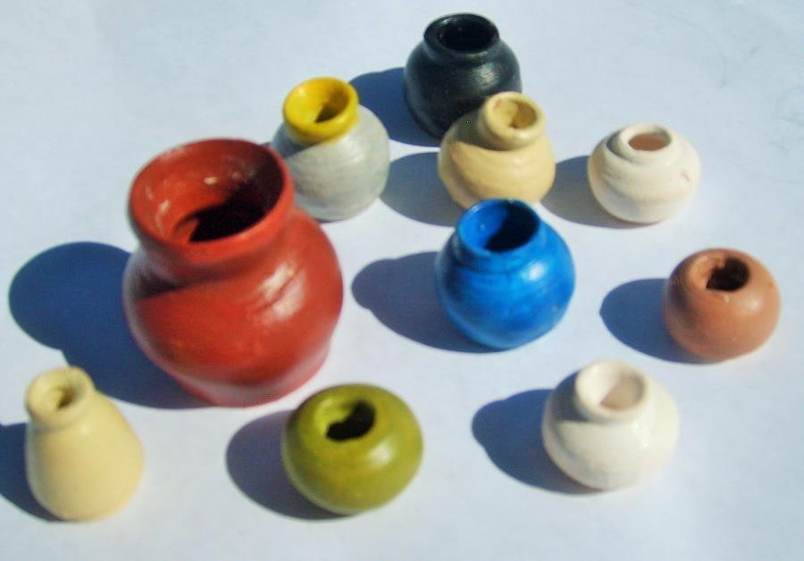 Miniature pots