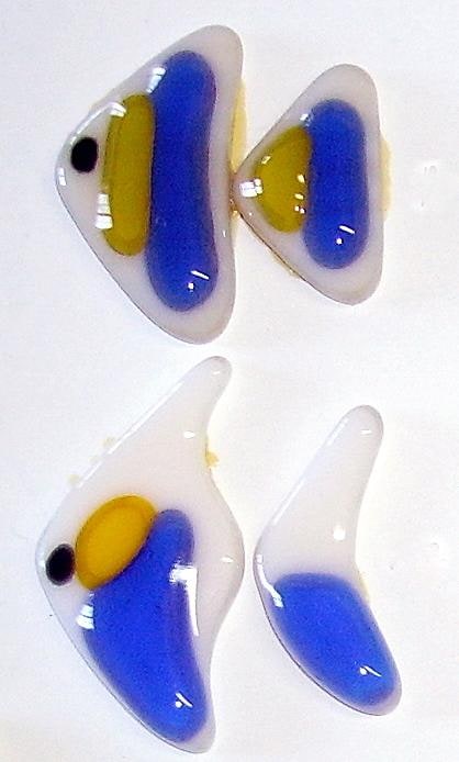 Small glass mosaic fish inserts