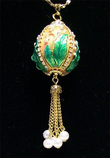EGGART PENDANT