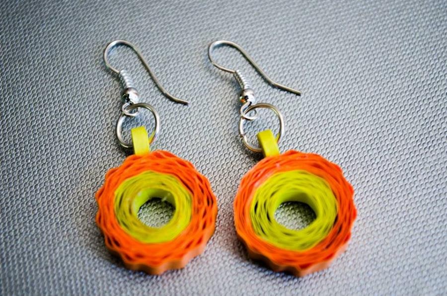 Paper earring