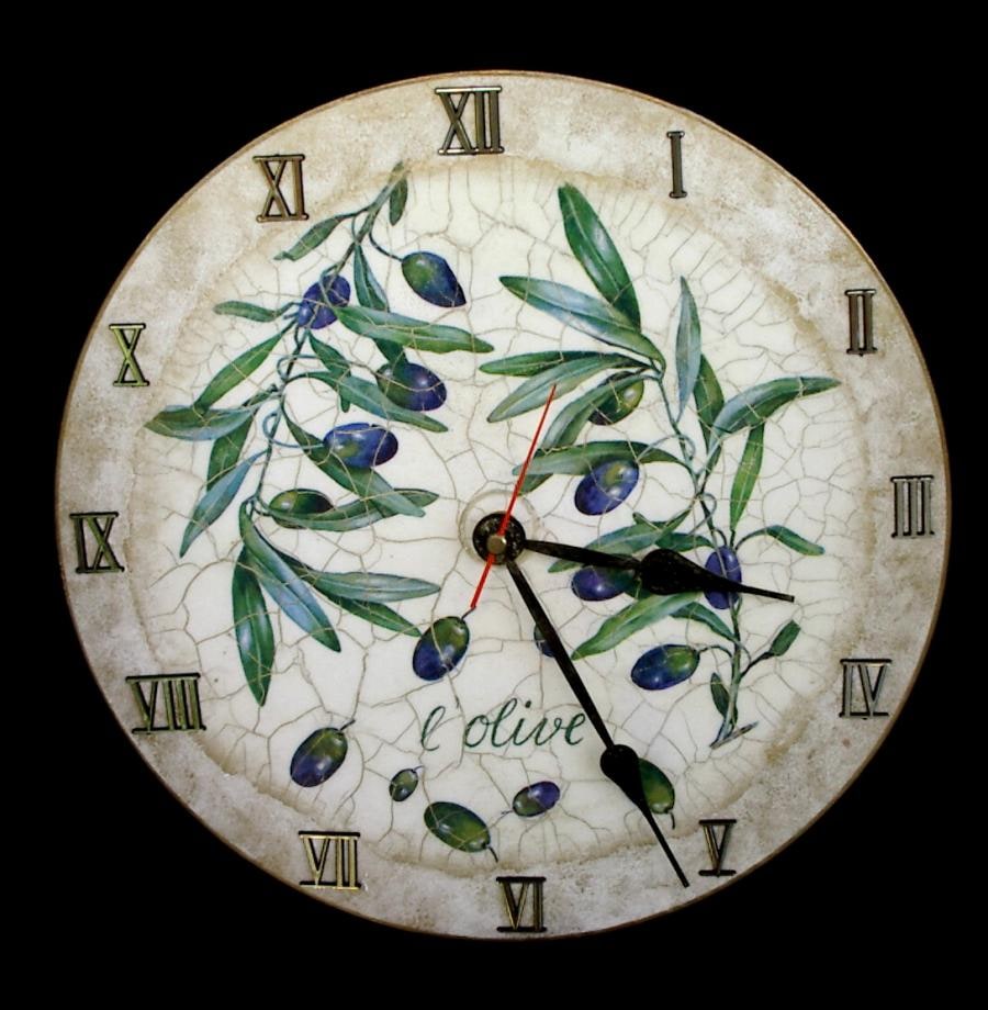 Decoupaged olive clock